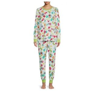 DR. SEUSS’ THE GRINCH WOMEN’S FAMILY PAJAMAS 2-Piece Set